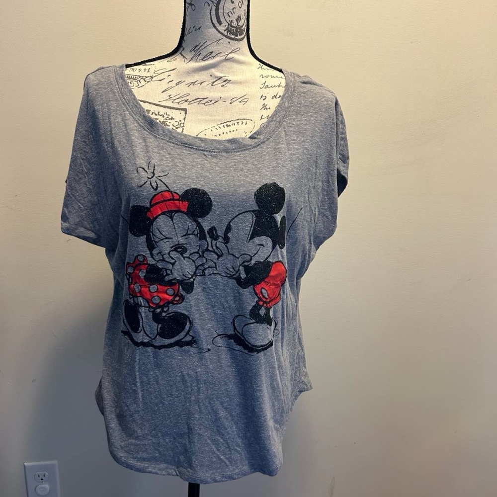 Disney Parks Vintage Looking Minnie & Mickey Mouse Shirt Size XL